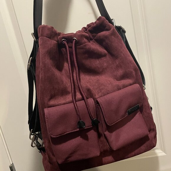Burgundy shoulder and back backpack two style in one - Picture 1 of 5